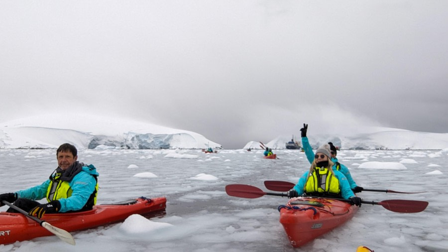 OTL25-24, Day 4, Kayaking 2 © Zet Freiburghaus - Oceanwide Expeditions.jpg