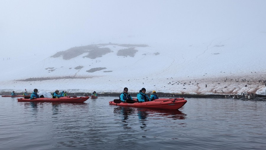 OTL25-24, Day 9, Kayaking © Zet Freiburghaus - Oceanwide Expeditions.jpg