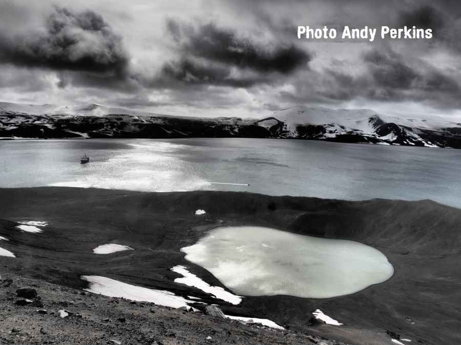 Telefon Bay & Whalers Bay, Deception Island