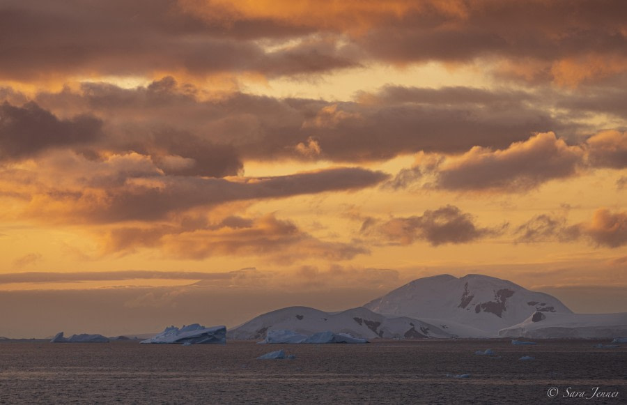 HDS26-24, Day 13, Sunset 2 © Sara Jenner - Oceanwide Expeditions.jpg