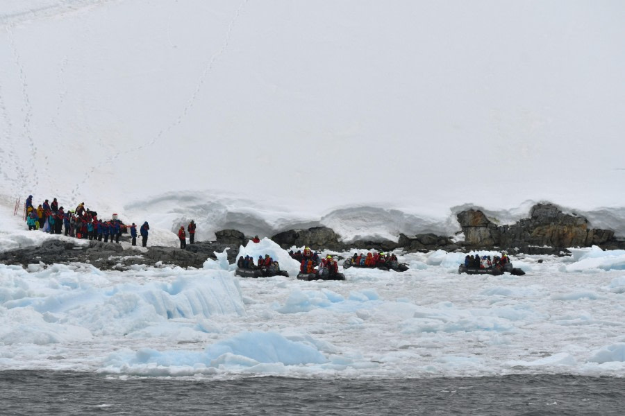 HDS27-24, Day 4, ANT_8074 © Saskia van der Meij - Oceanwide Expeditions.JPG