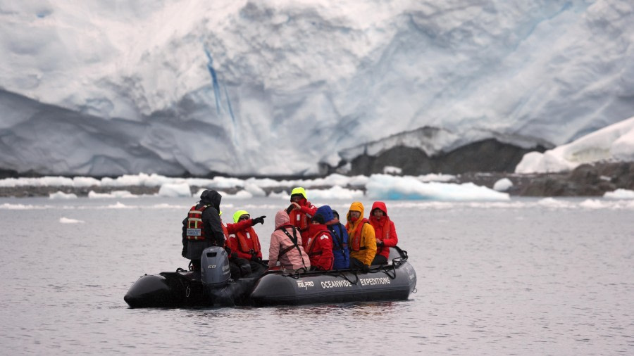 Wilhelmina Bay and Stoney Point