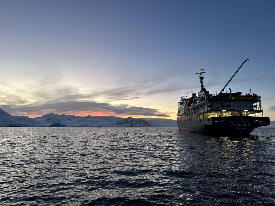 PLA30-24, Day 7, IMG_8549~photo @ Koen Jongerling - Oceanwide Expeditions.jpg