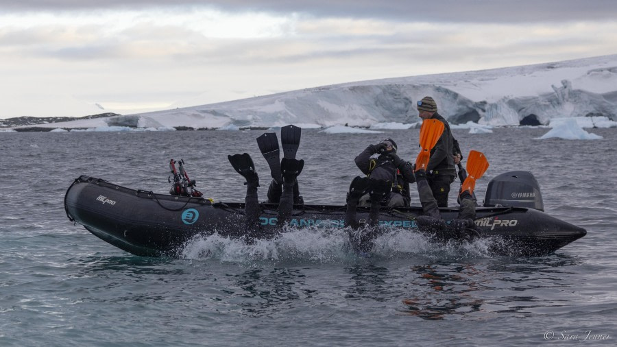 OTL32-24, Day 6, Divers 2 @  Sara Jenner - Oceanwide Expeditions.jpg