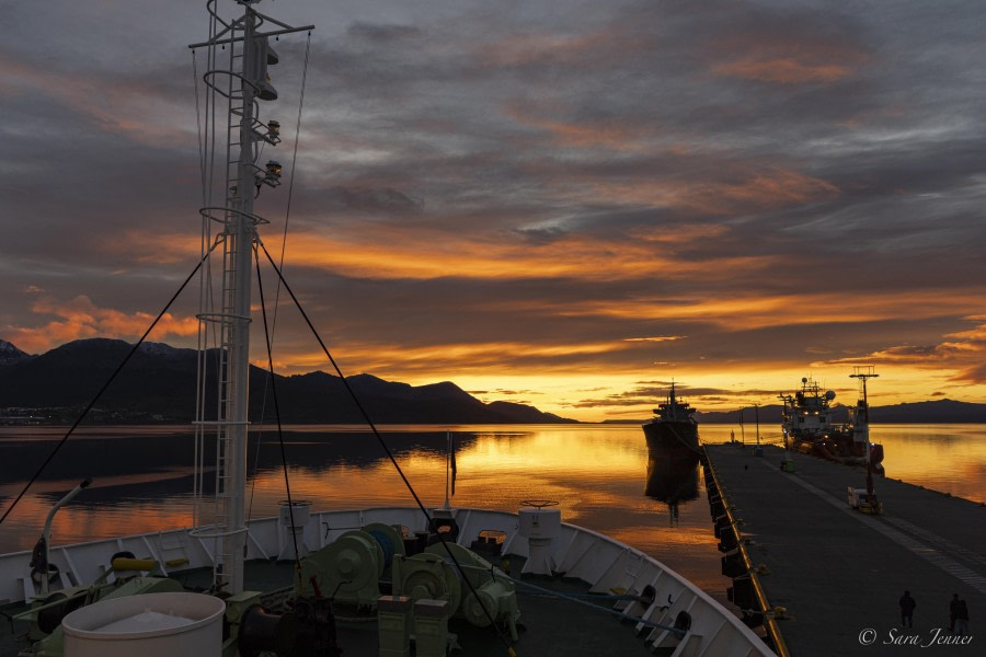 USHUAIA 1 © Sara Jenner - Oceanwide Expeditions.jpeg