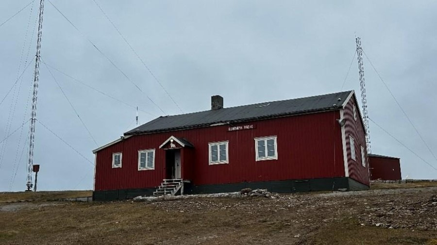 Sorhamna & Bjørnøya Meteo