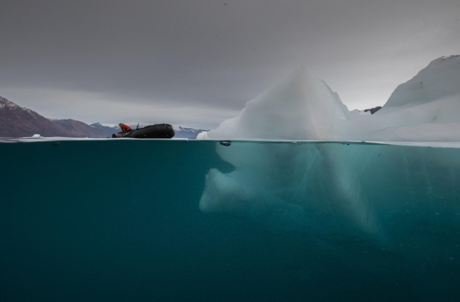 Scuba_Greenland-2017_Over Under with Rib © Jim van Gogh - Oceanwide Expeditions.jpg