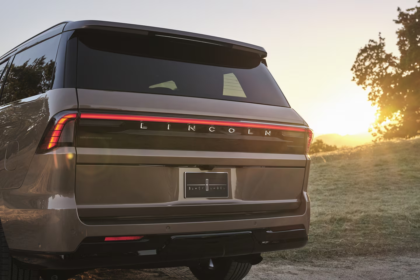 The rear of a 2025 Lincoln Black Label Navigator® SUV is shown