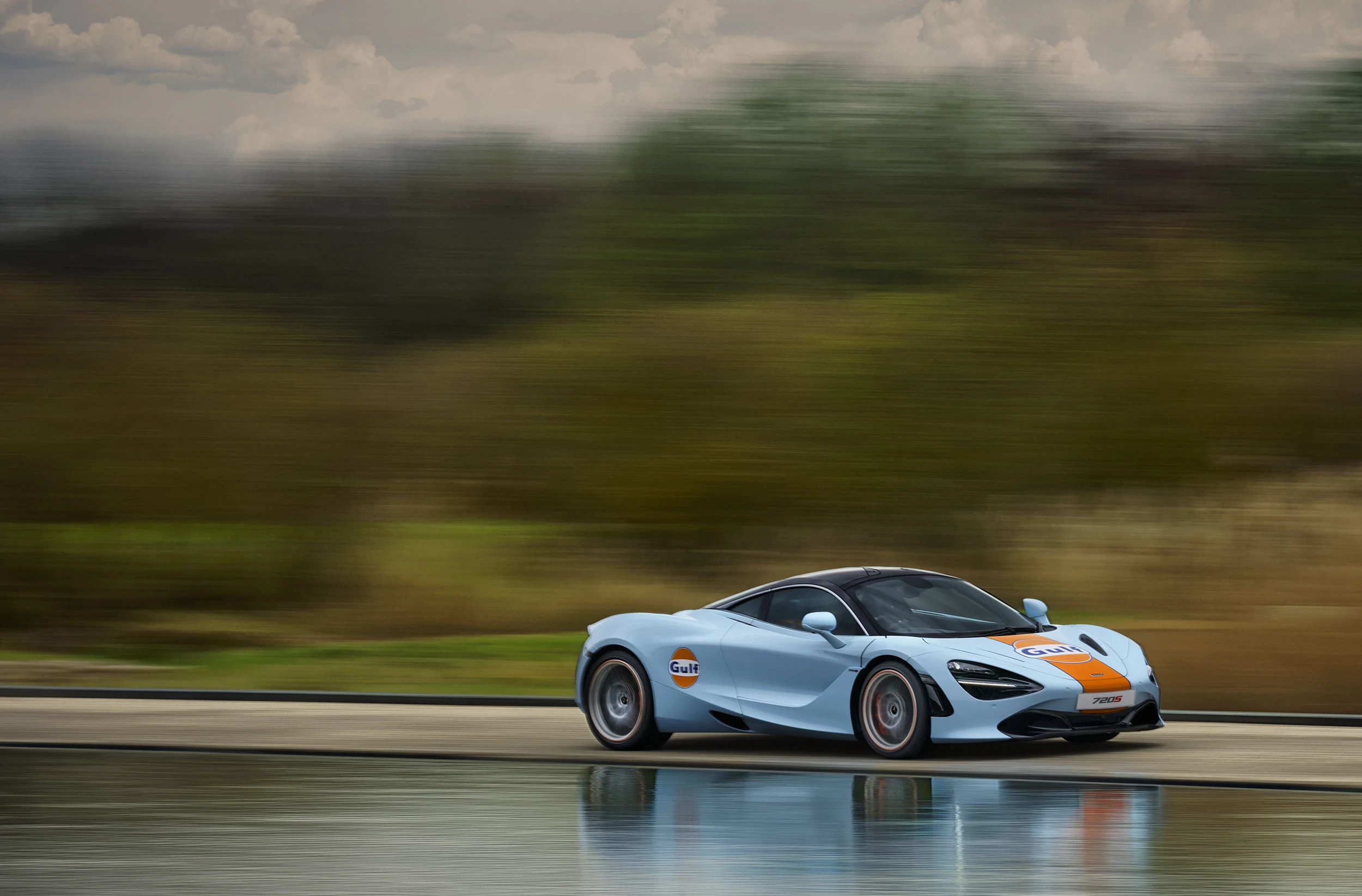 McLaren 720S Lifestyle Image