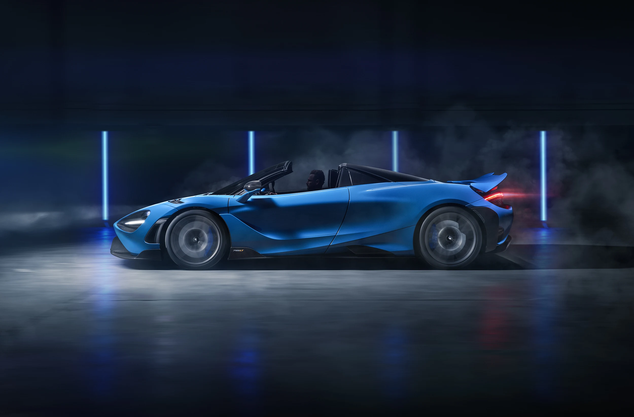 McLaren 765LT Spider Lifestyle Image