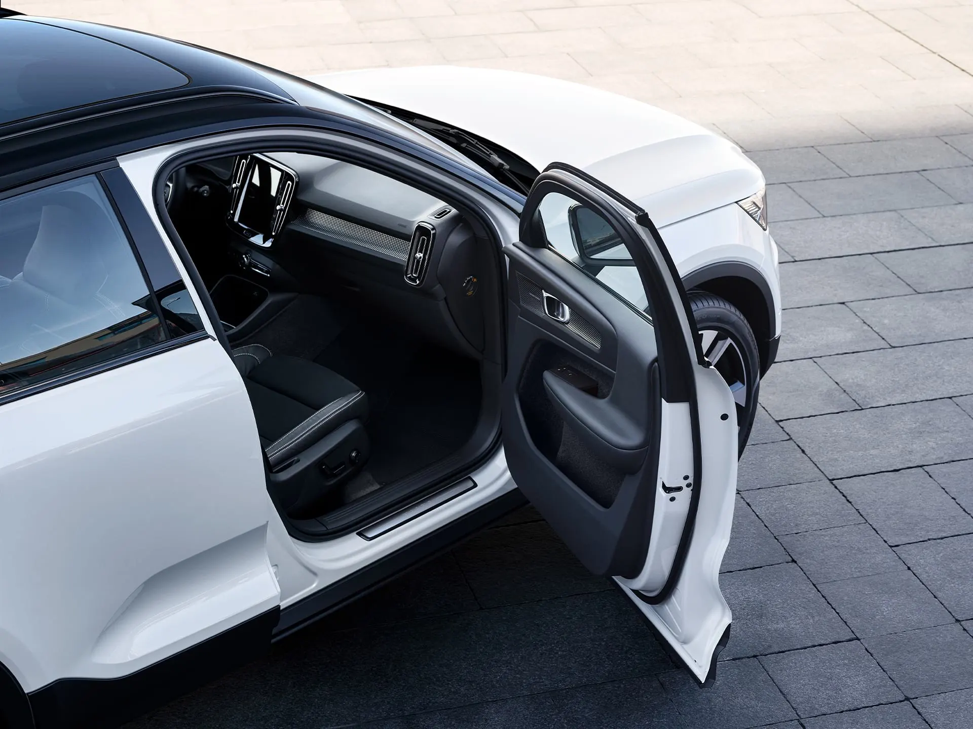 Volvo XC40 with door open