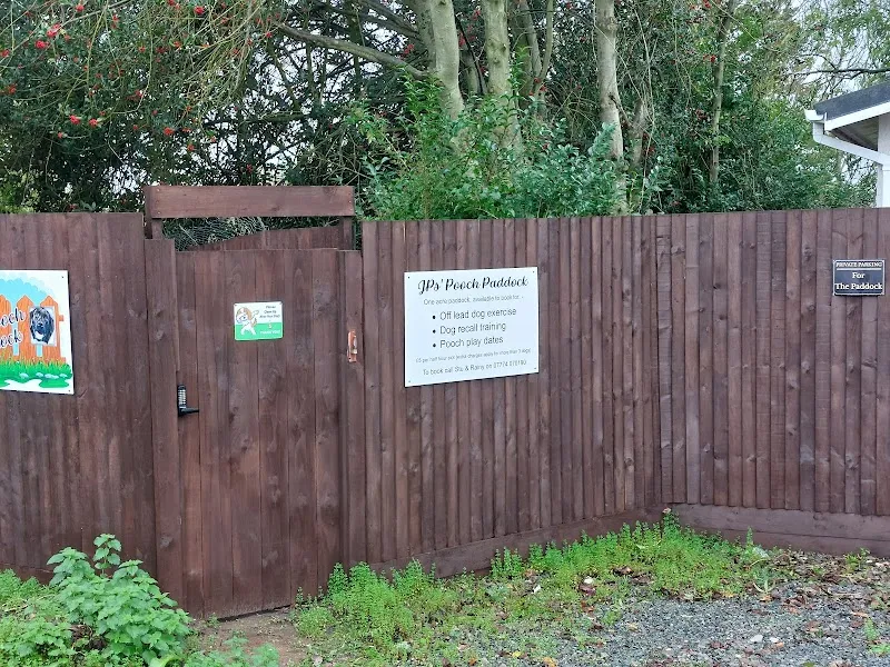 JP's Pooch Paddock secure private dog field in Leicester, LE9 7EF