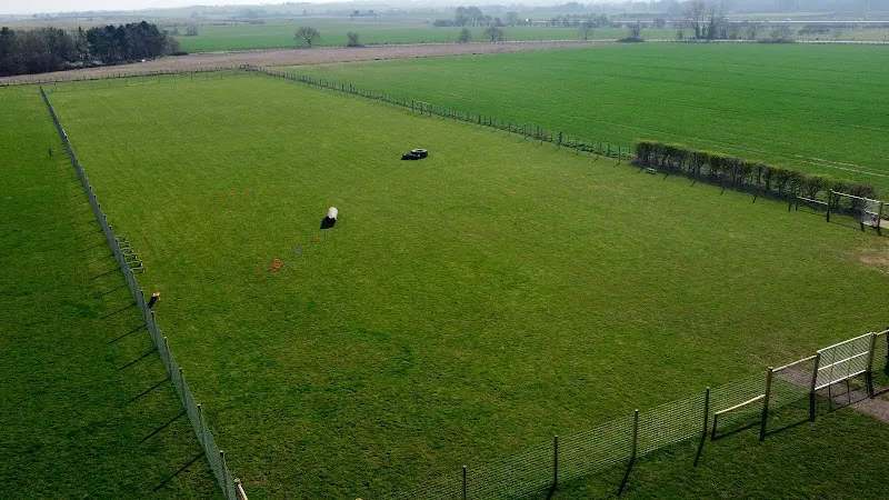 Fenstanton Secure Dog Field secure private dog field in Huntingdon, PE28 9HZ