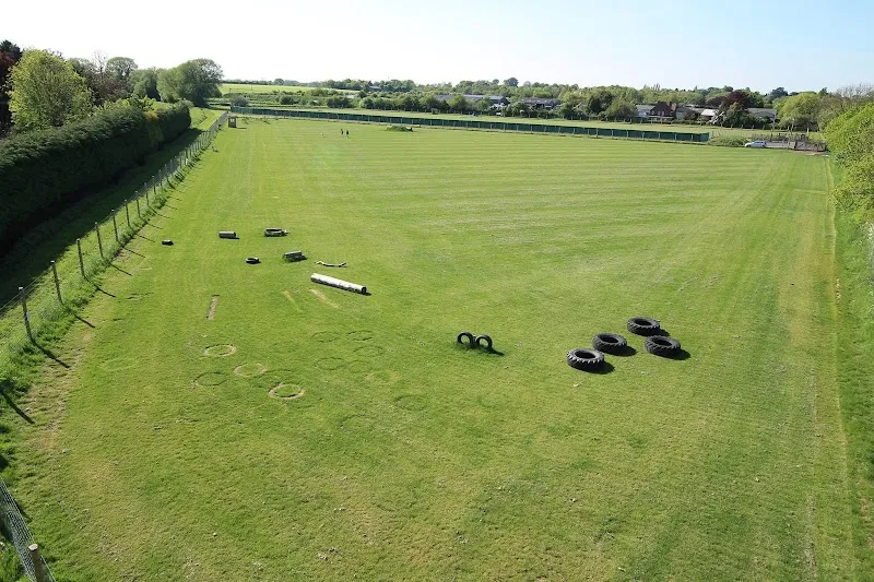 Hunsdale Fields secure private dog field in Ellerker, HU15 2DB