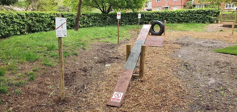 Hellingly Dog Park secure private dog field in Hellingly, BN27 4EP