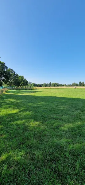 LW Canine Secure dog field hire secure private dog field in Central Bedfordshire, MK43 0LT