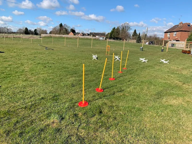 Pawsbythepark.com secure private dog field in DE22 4NH