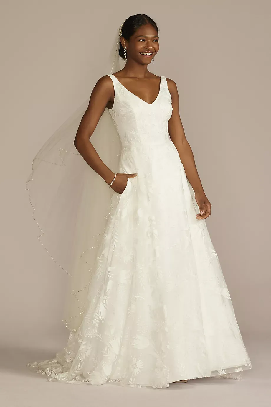 As Is V-Neck Embroidered Lace A-Line Wedding Dress in Ivory Size: 8 David's Bridal