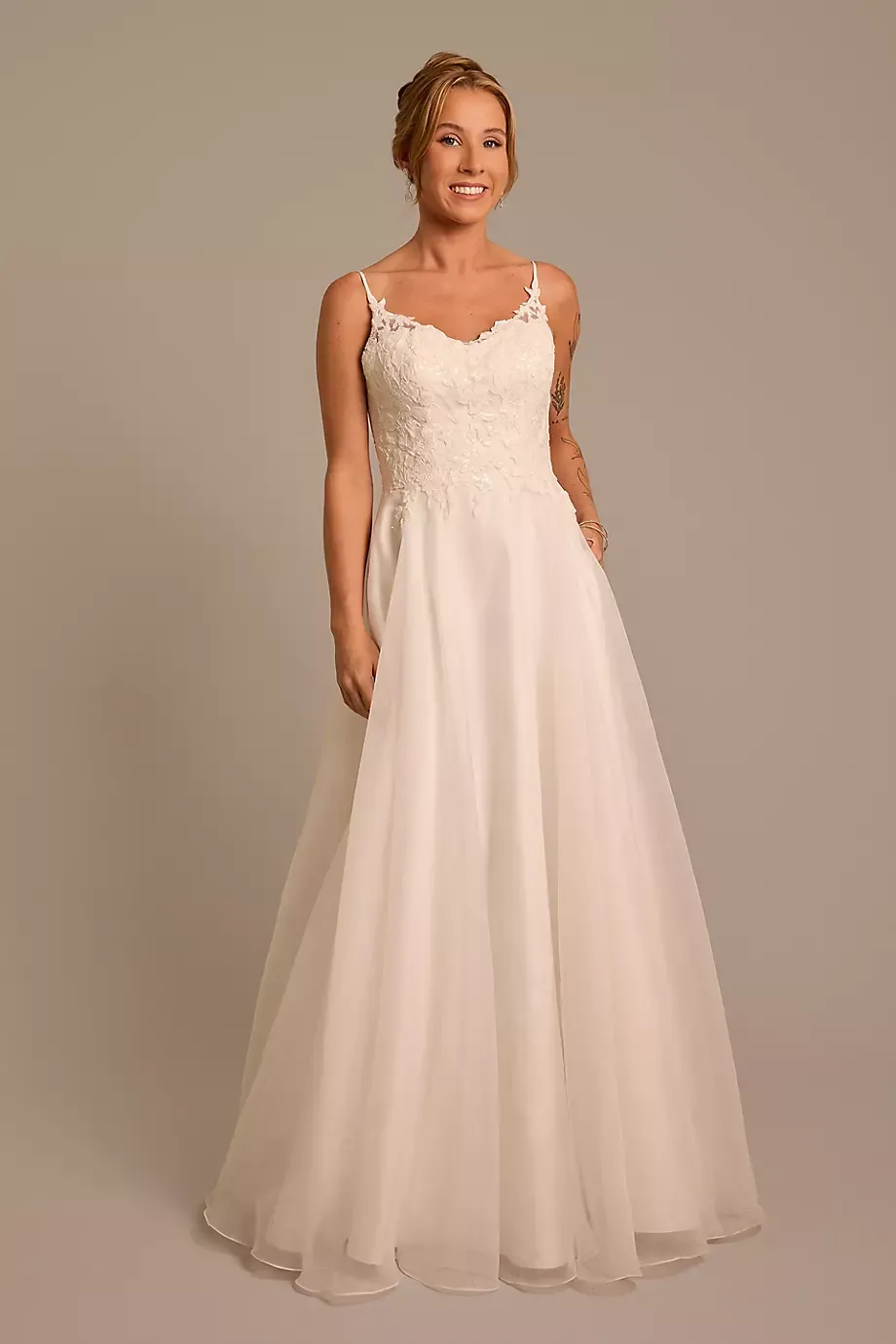 DB Studio Organza A-Line Wedding Dress With Lace Appliques in Soft White Size: 10 David's Bridal