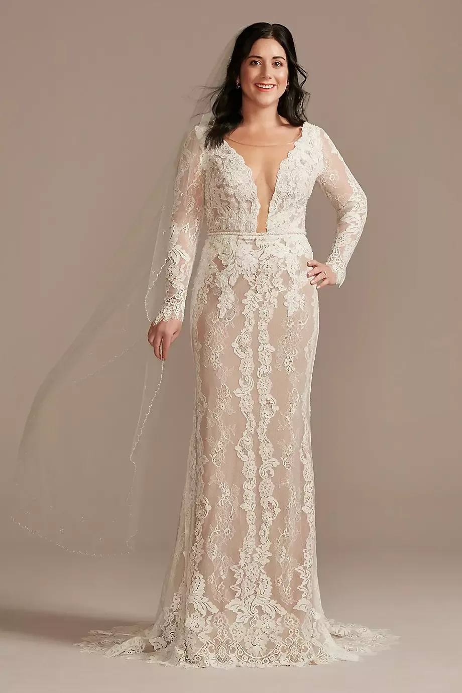 As Is Plunge Long Sleeve Wedding Dress in Ivory/Bisque Size: 8 David's Bridal