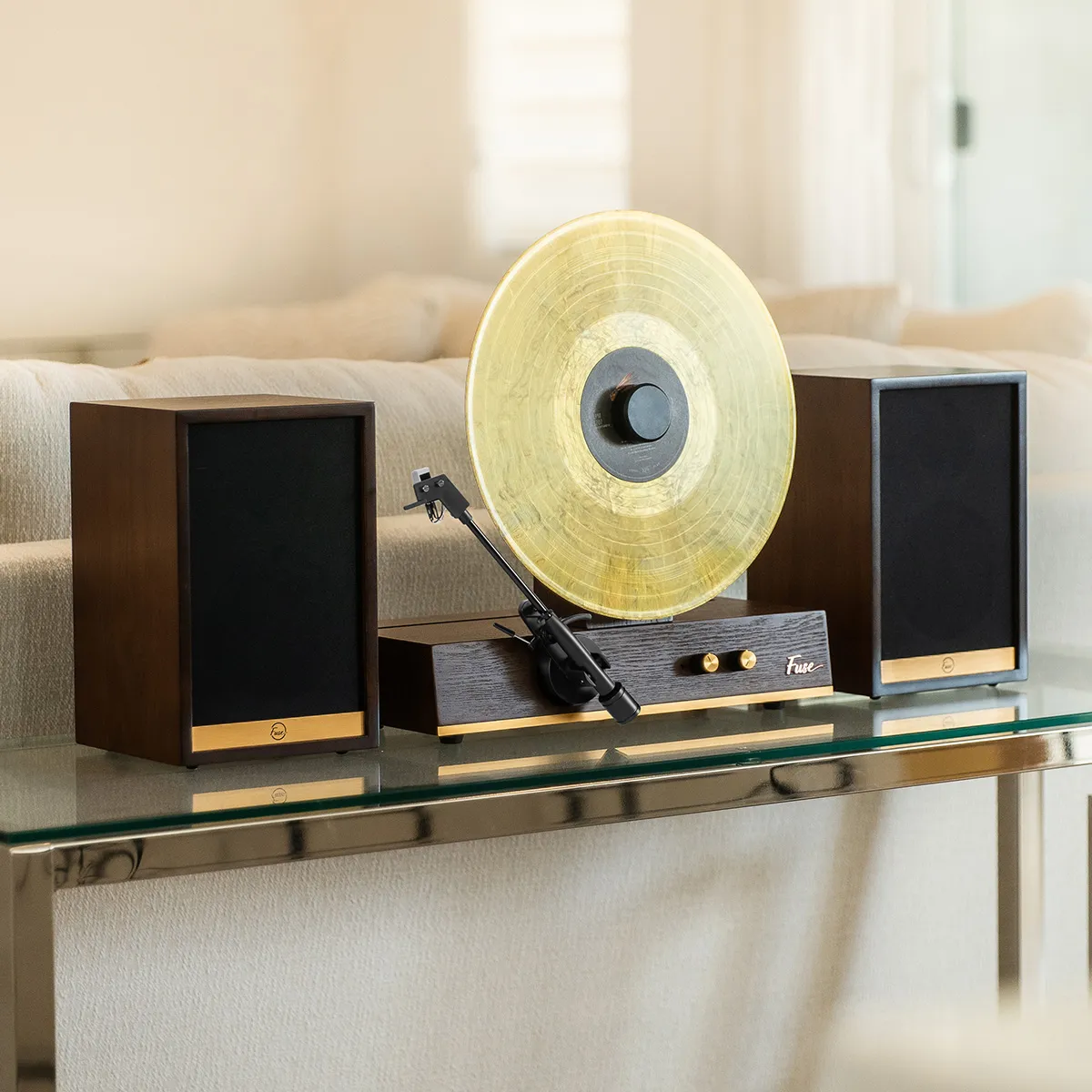 Deluxe Vertical Vinyl Player - Gold
