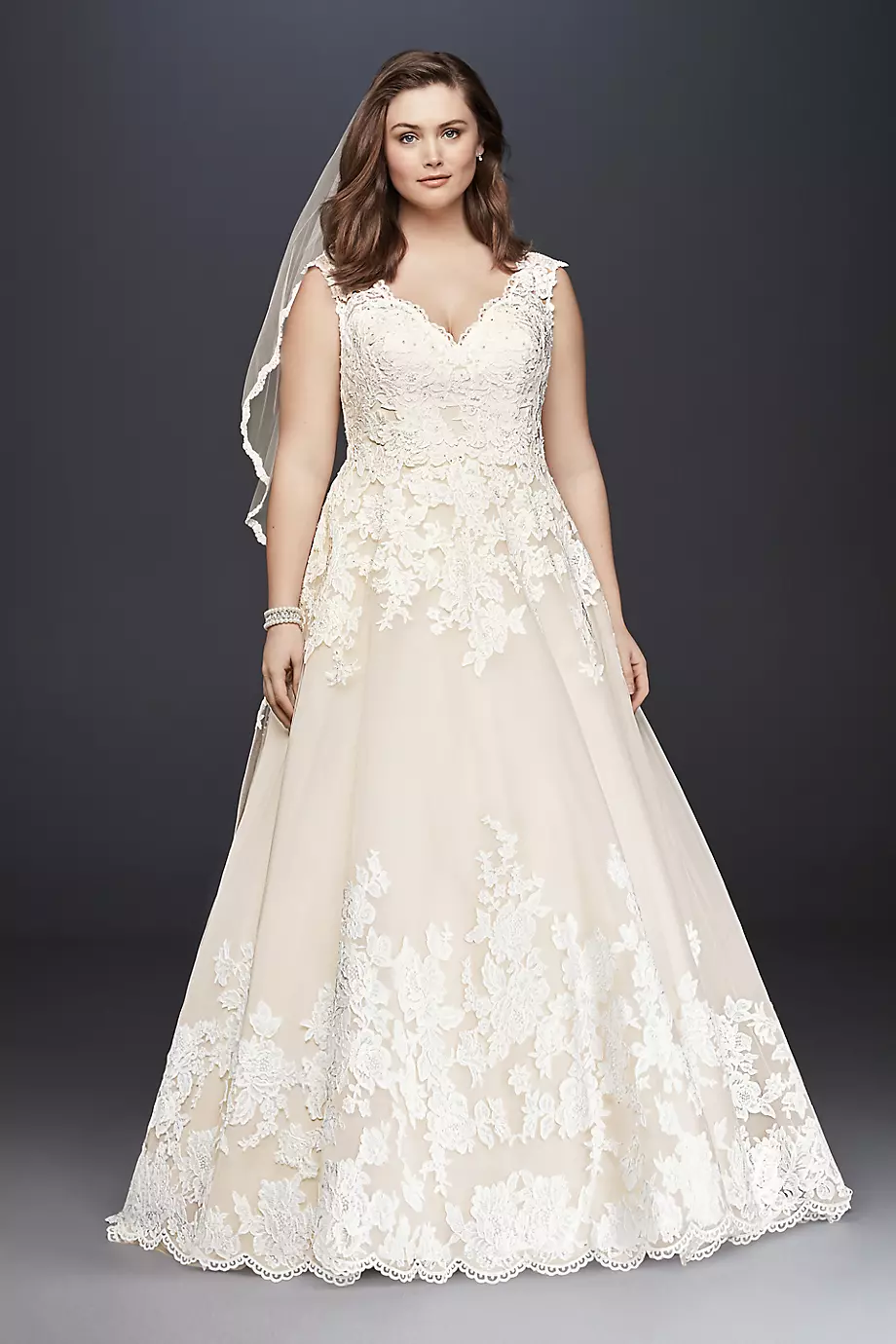 As-Is Scalloped Lace Plus Size Wedding Dress in Ivory/Champagne Size: 26W David's Bridal