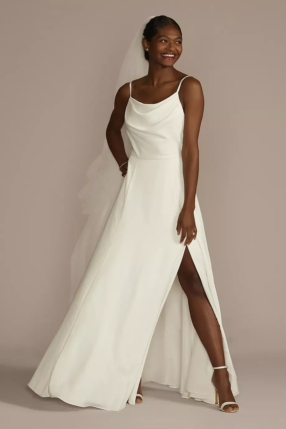 As Is Crepe Scoop Back A-Line Wedding Dress in Soft White Size: 0 David's Bridal