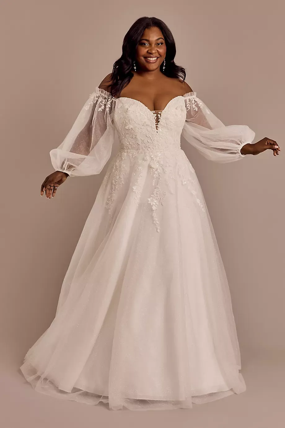 As Is Plunge Neckline Billow Sleeve Wedding Dress in Soft White Size: 16W David's Bridal