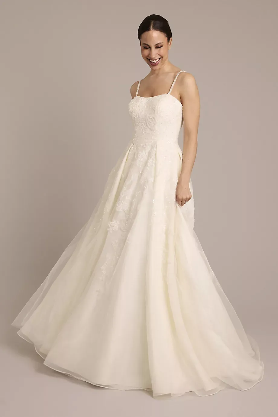 Oleg Cassini Spaghetti Strap Lace Applique Tulle Ball Gown in Ivory Size: 8 David's Bridal