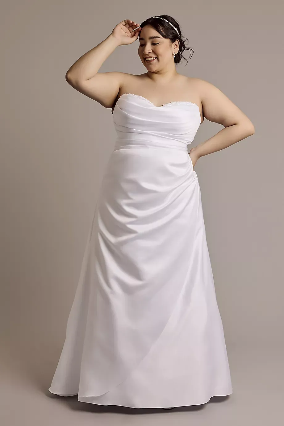 As Is Beaded Satin Sweetheart A-Line Wedding Dress in White Size: 22W David's Bridal