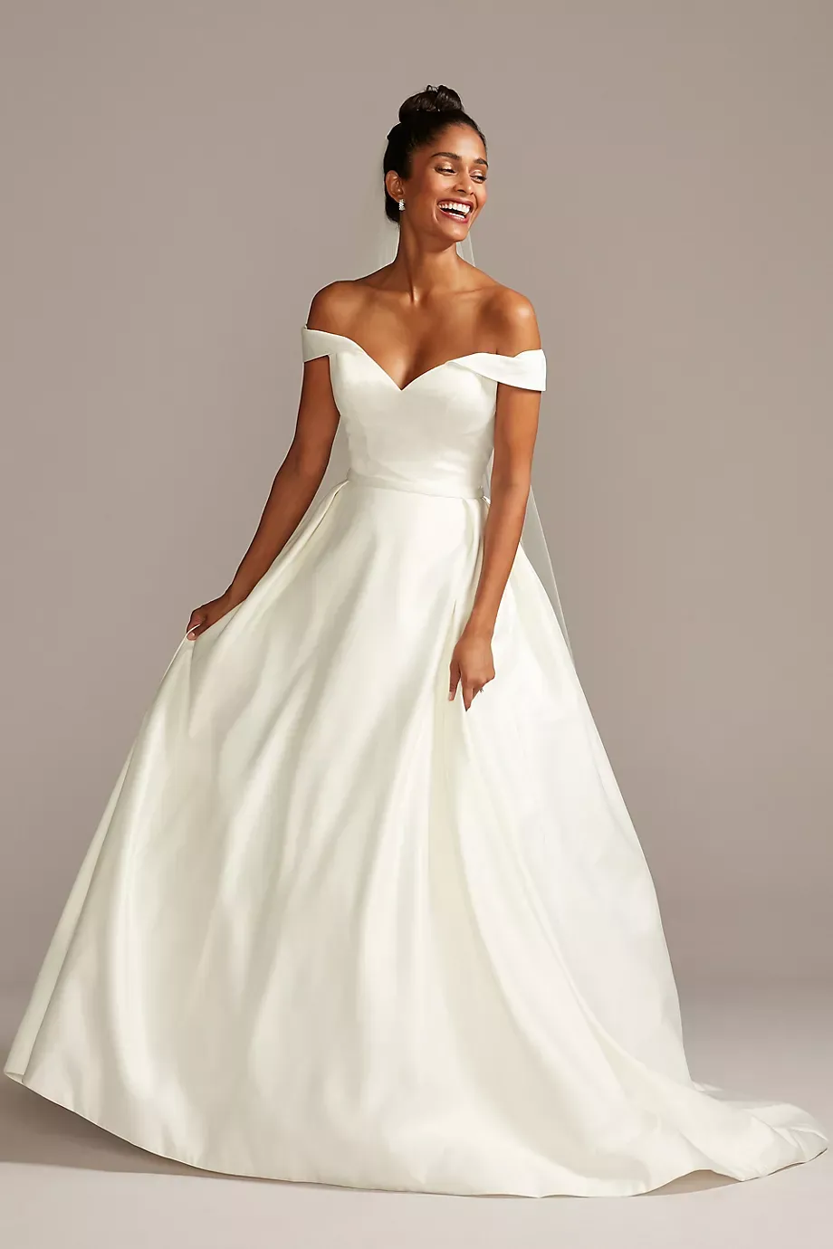 David's Bridal Collection Off Shoulder Satin Gown Plus Size Wedding Dress in Ivory Size: 14P David's Bridal