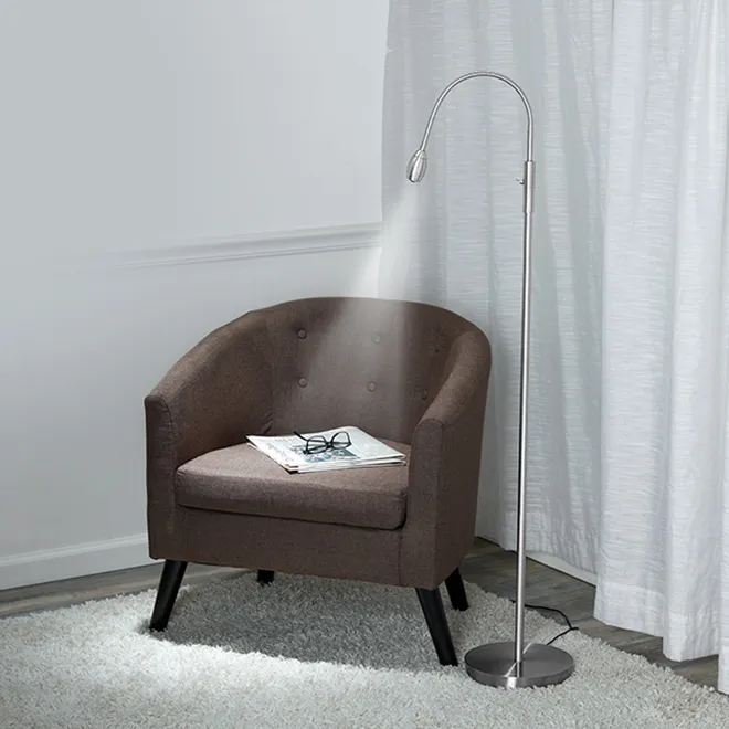 Focused Beam Natural Light Floor Lamp - Gold