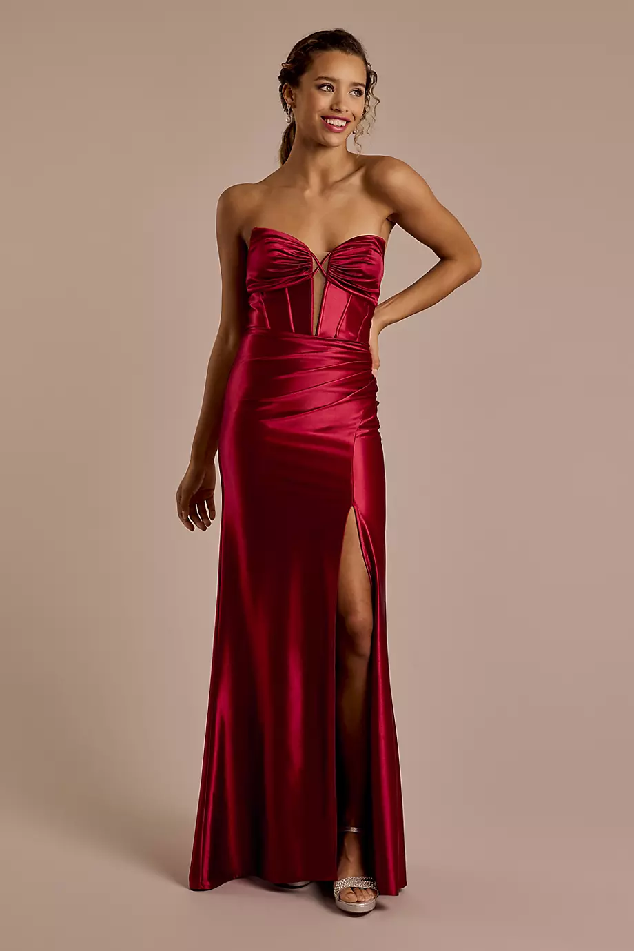 Jules and Cleo Strapless Plunge Sculpting Satin Sheath Dress in Apple Size: 14 David's Bridal