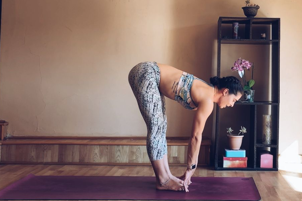 Tanita Lessing Yoga Online. Create a strong, mobile & mindful body