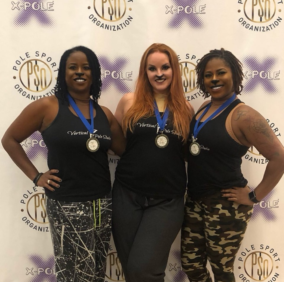 Pole dance classes near me. Private Pole Dance classes