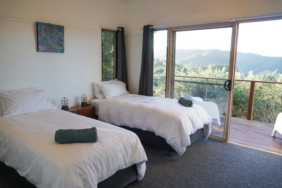 eco retreat byron bay
