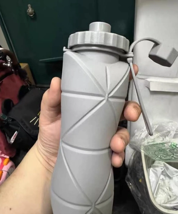 Silicone Foldable Water Bottle- 600 ML 1