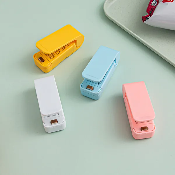 Mini Heat Bag Sealing Machine Package Sealer Bags Thermal Plastic Food Bag Closure Portable Sealer Packing 3