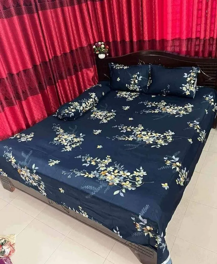A tuwil panel cotton double size twill panel bed sheet size 7 8 feet King size with two pillow cover 1