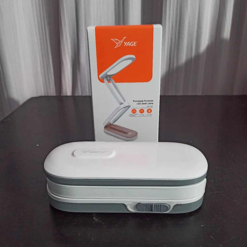 YAGE rechargable folding eye protector LED desk lamp YG-T125 5