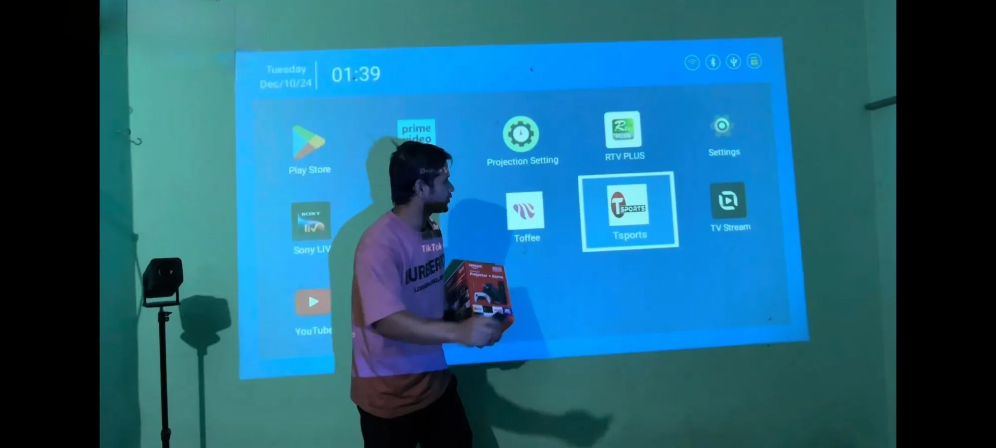Amazon HCS350 Pro HCS350 Max Android projector Game 2GB Ram 16GBRom 5