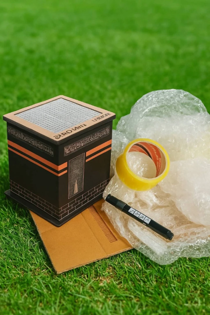 Umrah saving box big size 150000 tk add in this box.best quality long time use 3