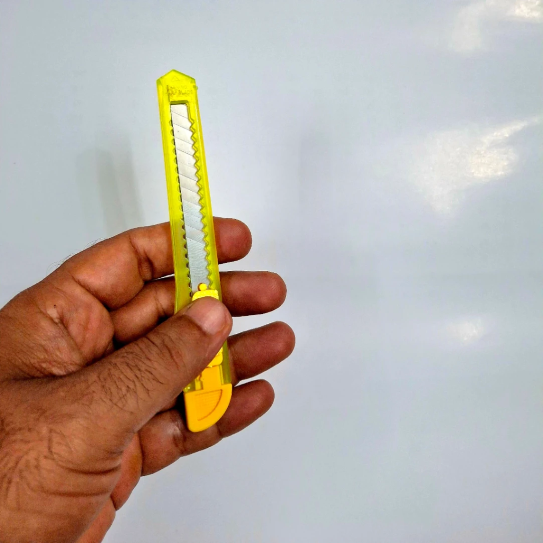 1 Piece Small Anti Cutter 9mm Blade Light &amp; Sharp 6