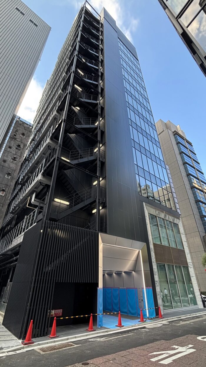 ヒューリック西銀座ビルの外観