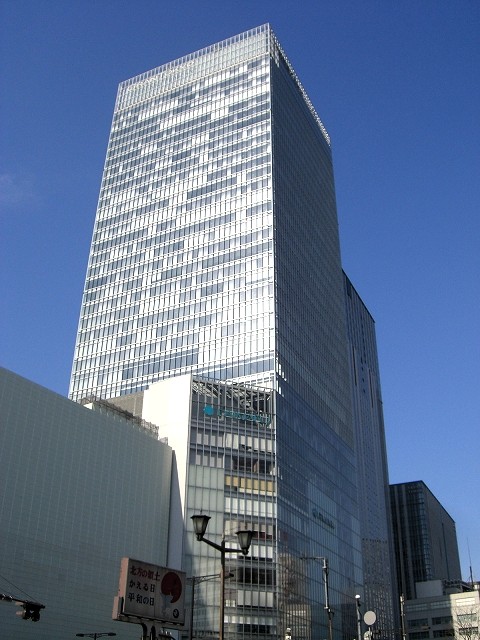 グラントウキョウノースタワーの外観