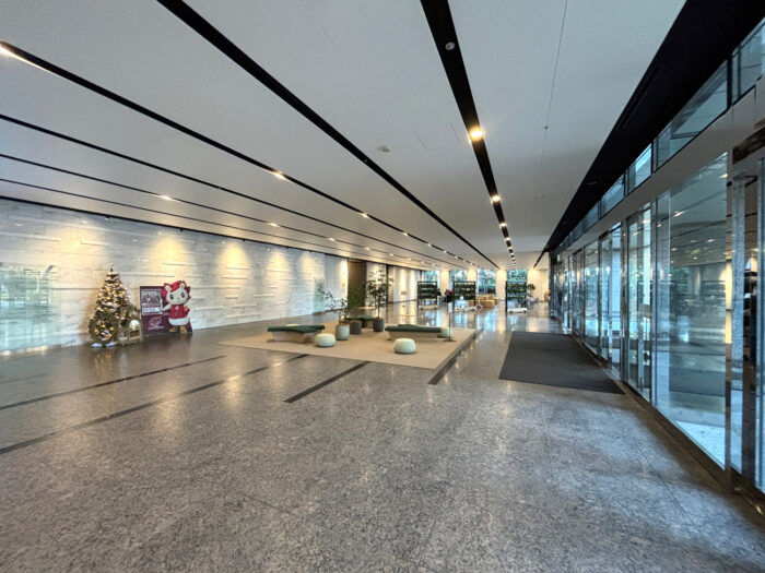 興和川崎西口ビル　エントランスホール