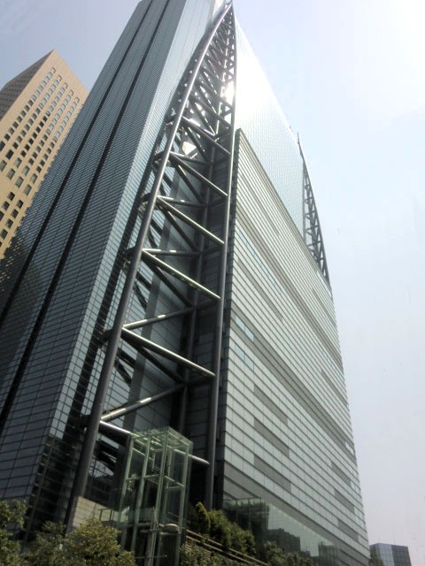 日本テレビタワーの外観
