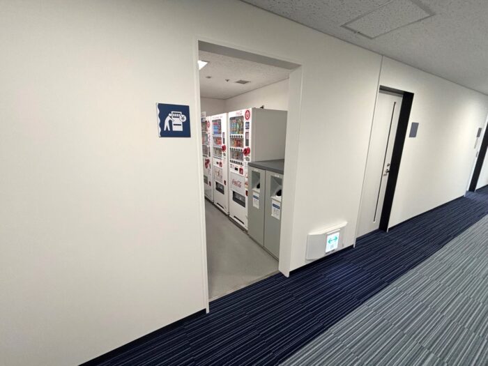 スカイビル　自販機