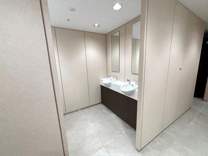 日本橋一丁目三井ビルディング　トイレ