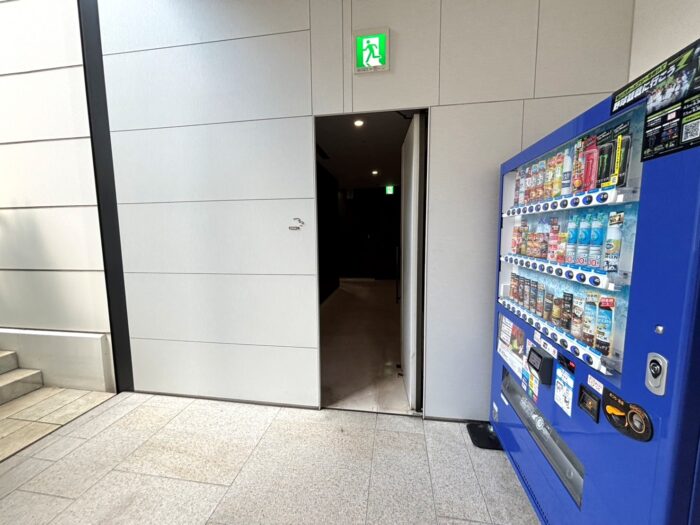 OCEAN GATE MINATO MIRAI　喫煙所